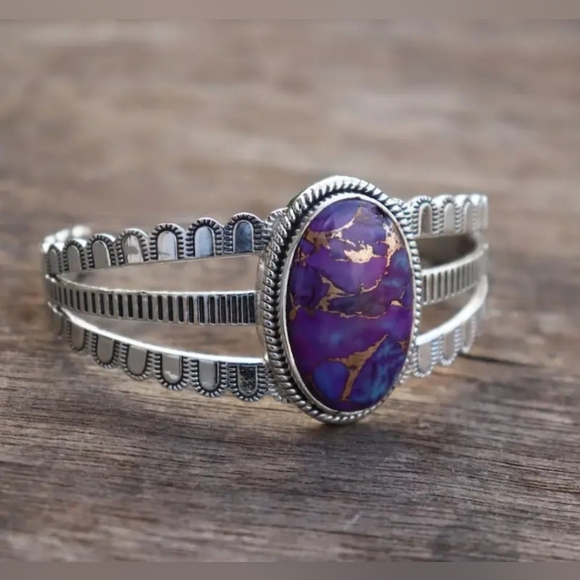 New! Elegant Purple and Silver Bracelet NWT! - Picture 2 of 3